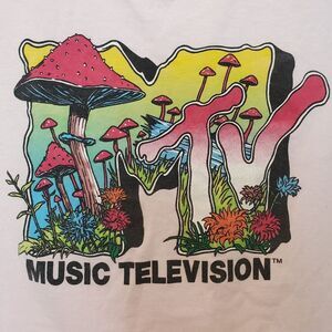 MTV T-shirt Retro Mushrooms Floral‎ Unisex Sz M Baby Pink Colorful Print